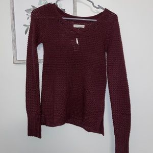 Maroon sweater
